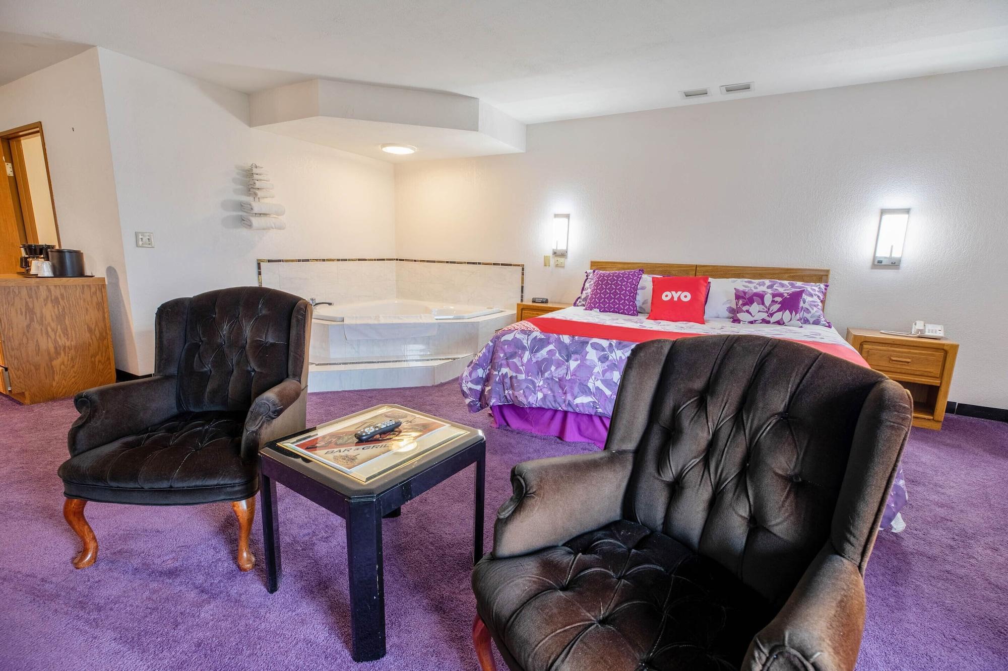 Oyo Hotel Chesaning Route 52 & Hwy 57 المظهر الخارجي الصورة