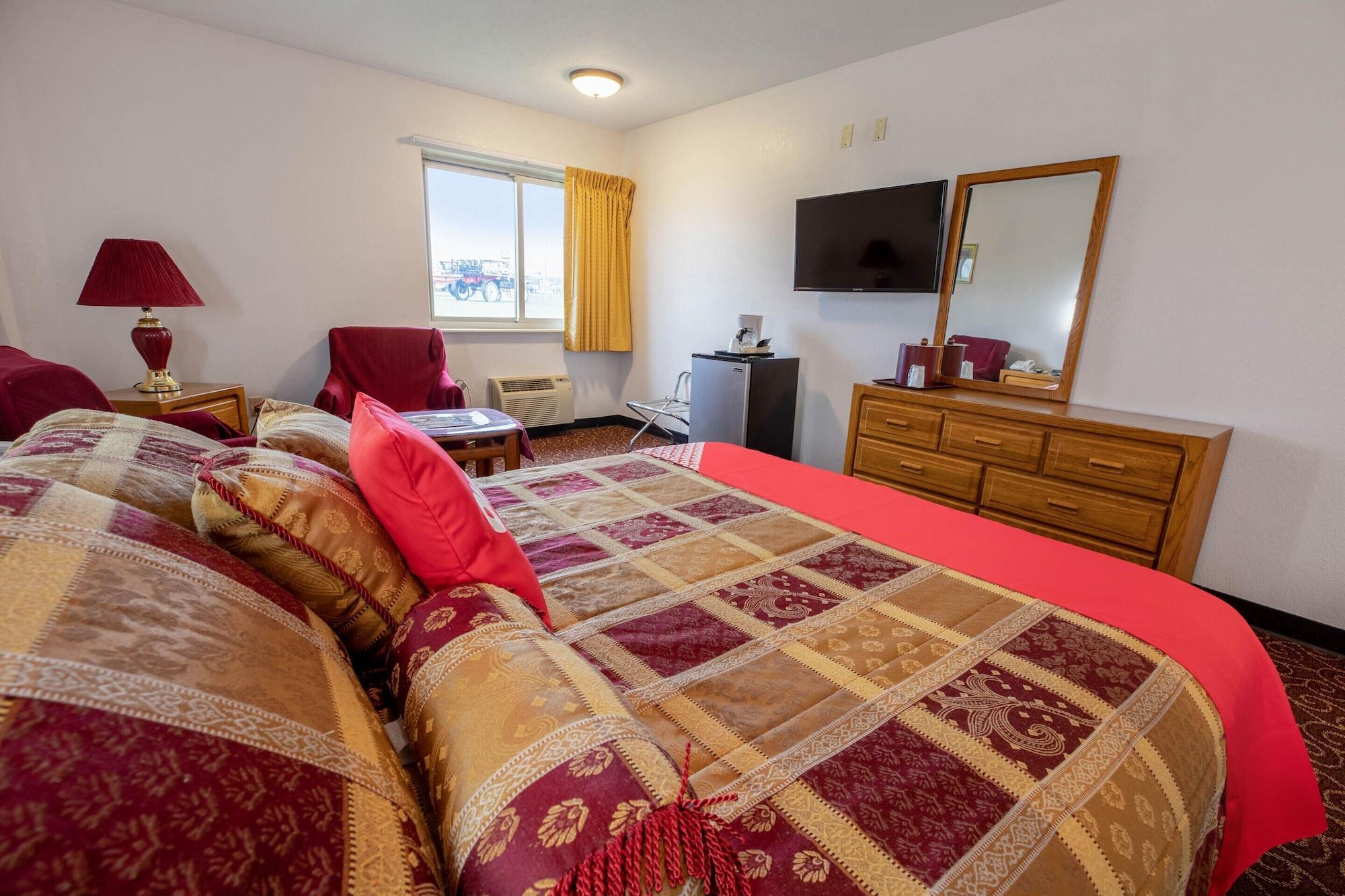 Oyo Hotel Chesaning Route 52 & Hwy 57 المظهر الخارجي الصورة